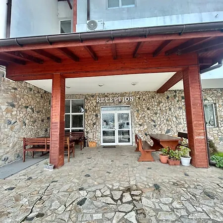 F 39 Forest View דירה